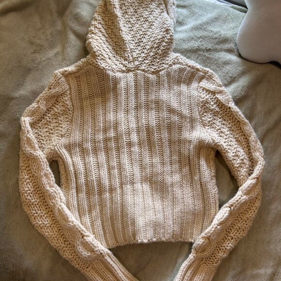 No Boundaries Women's Cream and White Jumper - Picture 2 of 6